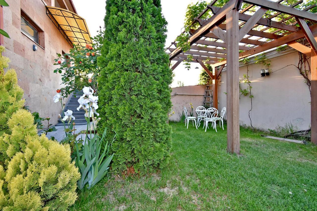 Villa In Nork Yerevan Exterior photo